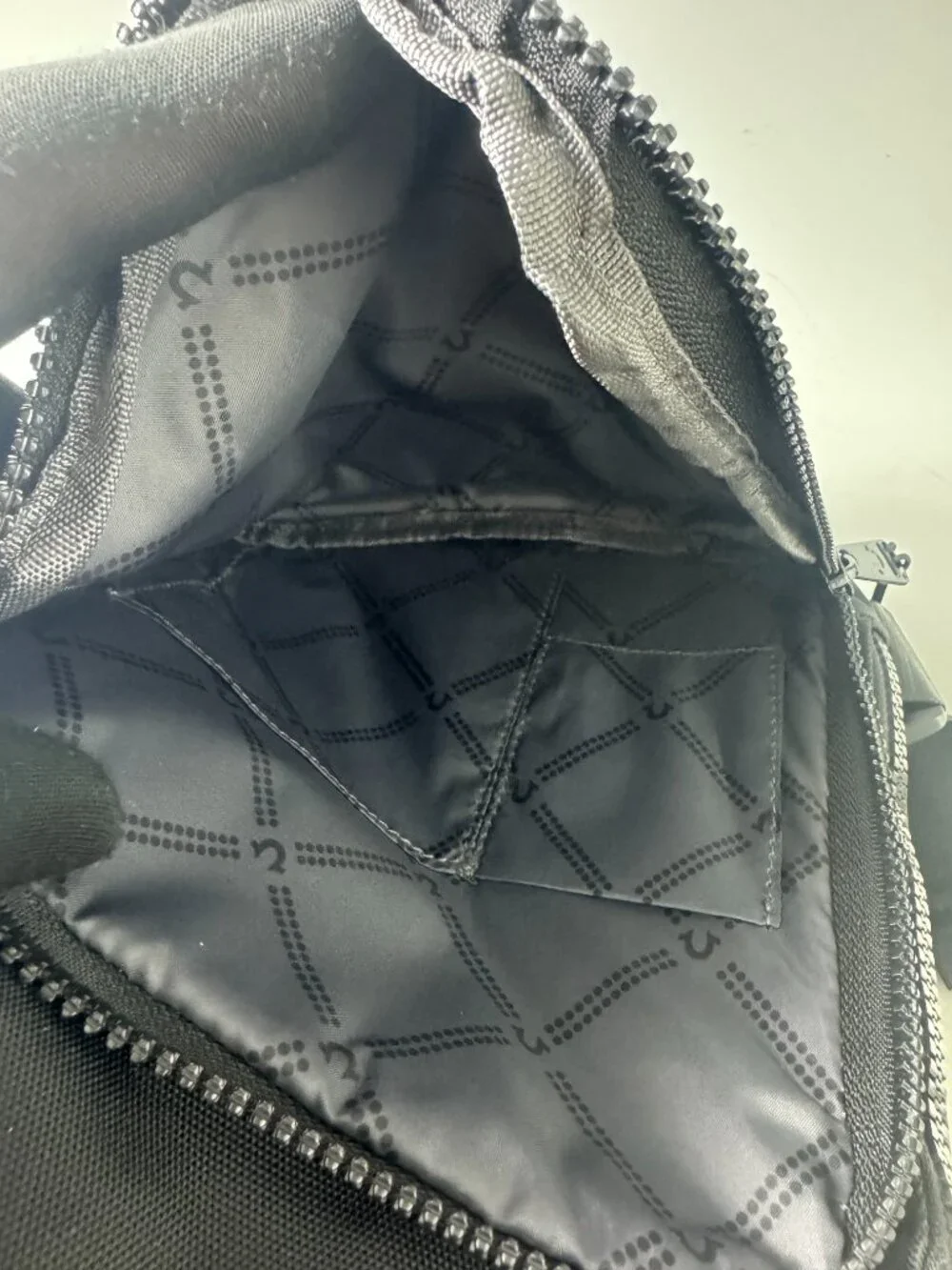 True Religion zip around